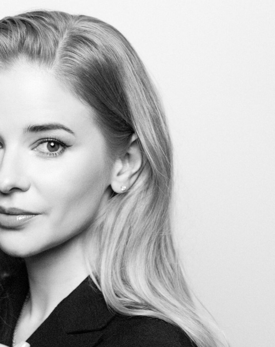 Марина Смирнова